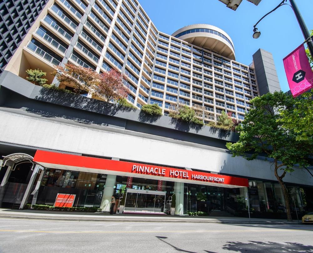 Pinnacle Hotel Harbourfront Vancouver Exterior foto